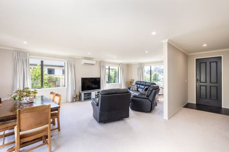Photo of property in 38 Fernbrook Drive, Hurworth, New Plymouth, 4310