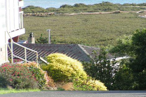 Photo of property in 8 Pine Ridge Terrace, Hauraki, Auckland, 0622
