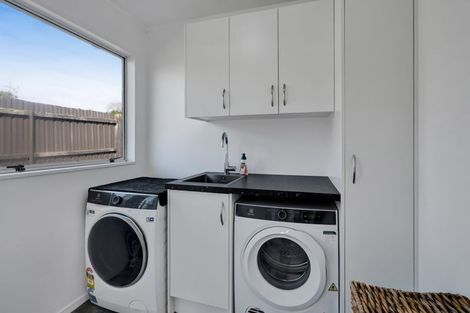 Photo of property in 27 Culzean Grove, Bell Block, New Plymouth, 4312