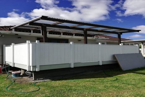 Photo of property in 3 Glen Marine Parade, Glendene, Auckland, 0602