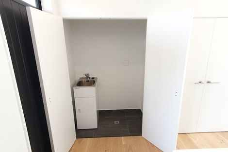 Photo of property in 36 Central Terrace, Alicetown, Lower Hutt, 5010