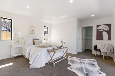 Photo of property in 8 Corrofin Drive, East Tamaki, Auckland, 2013