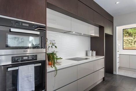 Photo of property in 32 Bounty Road, Long Bay, Auckland, 0630