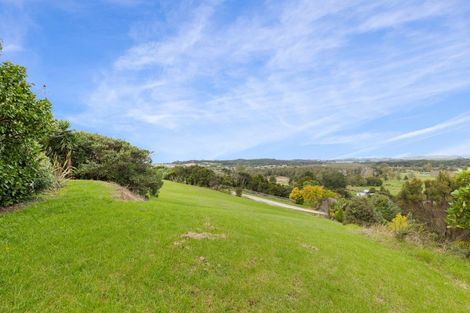 Photo of property in 1996b Cove Road, Mangawhai, 0573