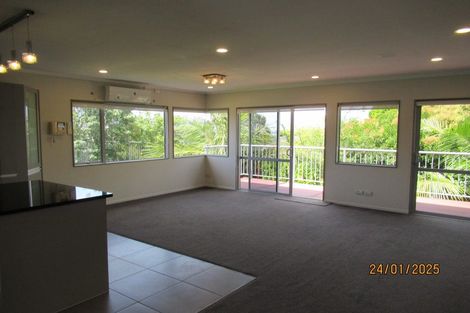 Photo of property in 4313a Great North Road, Glendene, Auckland, 0602