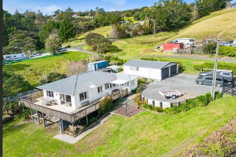 Photo of property in 95 Mangakura Road, Helensville, 0800