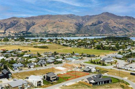 Photo of property in 10 Tuke Lane, Wanaka, 9305