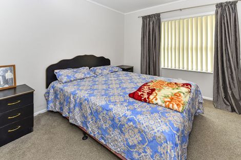 Photo of property in 49 Christmas Road, Manurewa, Auckland, 2102