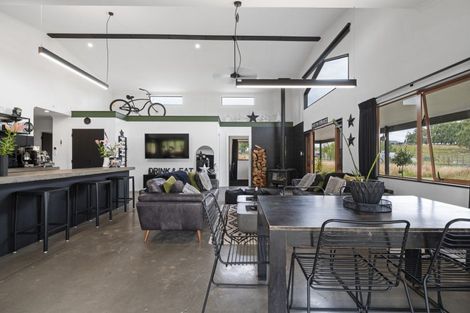 Photo of property in 315b Ashhurst Road, Bunnythorpe, Palmerston North, 4481