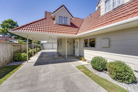 Photo of property in 51 John F Kennedy Drive, Milson, Palmerston North, 4414