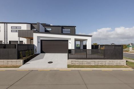 Photo of property in 2 Atutahi Lane, Papamoa Beach, 3118