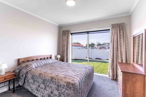 Photo of property in 78 Great North Road, Winton, 9720