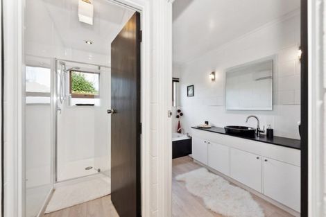 Photo of property in 22 Seamer Place, St Andrews, Hamilton, 3200