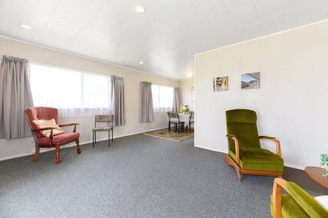 Photo of property in 106 Borich Road, Sunnyvale, Auckland, 0612