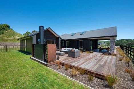 Photo of property in 11 Lochridge Drive, Kinloch, 3377