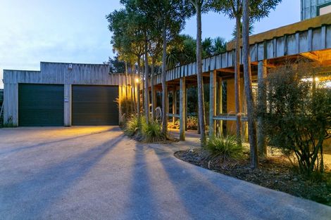 Photo of property in 6 Astelia Way, Waipahihi, Taupo, 3330