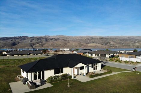 Photo of property in 3 De Bettencor Place, Mount Pisa, Cromwell, 9383