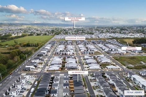 Photo of property in 63 Whare Kauri Road, Papakura, 2110