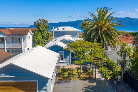 Photo of property in 9 Manly Street, Paraparaumu Beach, Paraparaumu, 5032