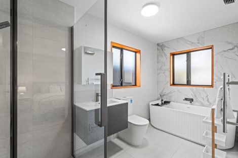 Photo of property in 71 Hamilton Avenue, Ilam, Christchurch, 8041