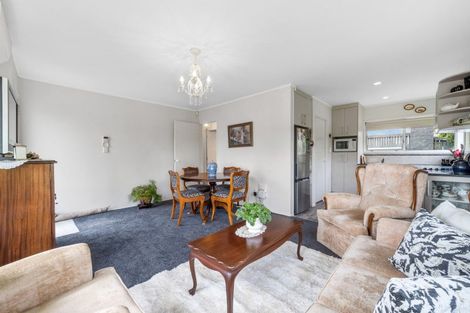 Photo of property in 1/5 Himalaya Drive, Half Moon Bay, Auckland, 2012