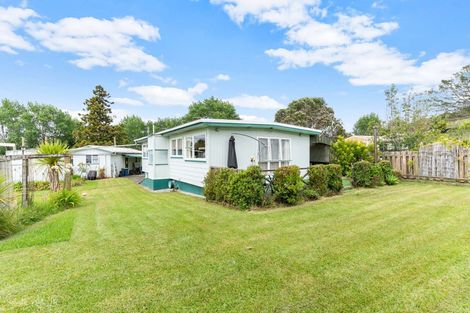 Photo of property in 8 Depot Road, Paparoa, 0571