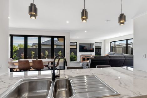 Photo of property in 11 Flagstaff Place, Halswell, Christchurch, 8025