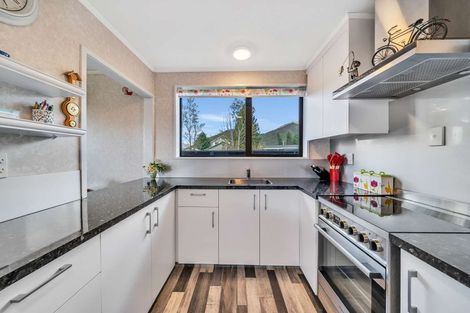 Photo of property in 7 Benmore Place, Omarama, 9412