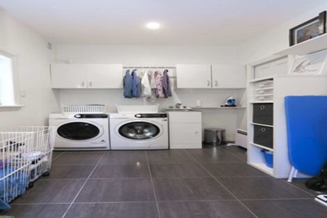 Photo of property in 47 Livingstone Street, Westmere, Auckland, 1022