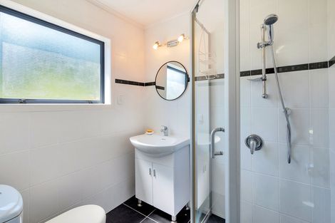 Photo of property in 2 Alcove Place, Totara Heights, Auckland, 2105