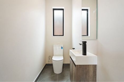 Photo of property in 21 Pohewa Road, Silverdale, 0932