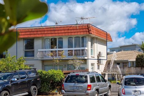 Photo of property in 6/1 Glen Road, Browns Bay, Auckland, 0630