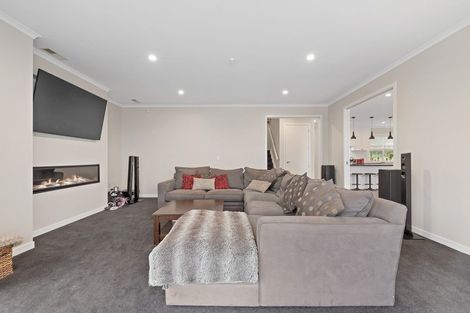 Photo of property in 402 Paremoremo Road, Paremoremo, Auckland, 0632