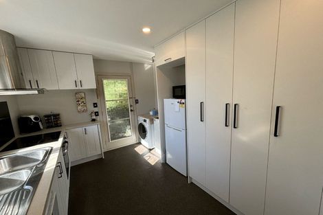 Photo of property in 18 Young Grove, Stokes Valley, Lower Hutt, 5019