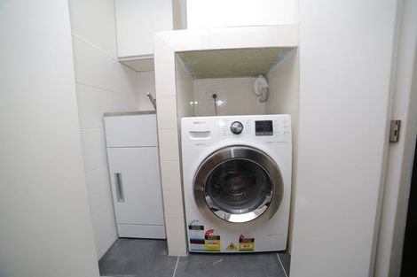 Photo of property in 10/11 Kingsway Avenue, Sandringham, Auckland, 1025