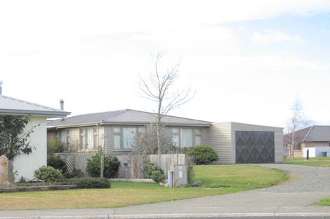 Photo of property in 17 Dorizac Place, Te Anau, 9600