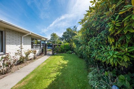 Photo of property in 38 Colina Street, Avonhead, Christchurch, 8042