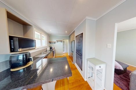 Photo of property in 11 Lewis Place, Highbury, Palmerston North, 4412