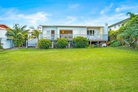 Photo of property in 275 Mahurangi East Road, Snells Beach, 0920