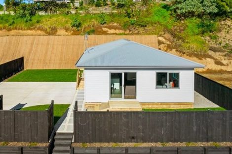 Photo of property in 23c Heta Road, Highlands Park, New Plymouth, 4312
