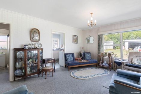 Photo of property in 1/6 Margaret Place, Milford, Auckland, 0620
