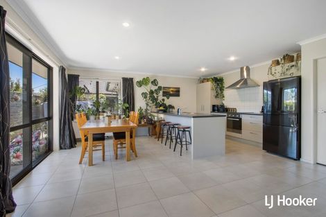 Photo of property in 32 Reel Road, Athenree, Waihi Beach, 3611