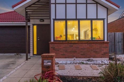 Photo of property in 20 Tarapiroe Avenue, Takanini, 2112