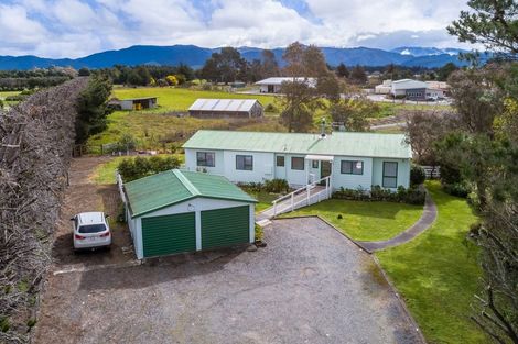 Photo of property in 32 Bidwills Cutting Road, Greytown, 5794