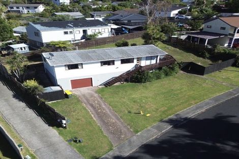 Photo of property in 12 Wilkinson Way, Browns Bay, Auckland, 0630