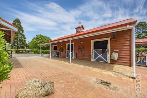 Photo of property in 218 Pomona Road, Kumeu, 0891