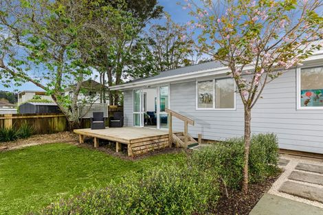 Photo of property in 685a Swanson Road, Swanson, Auckland, 0612