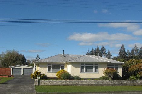 Photo of property in 5 Terrace Street, Marton, 4710