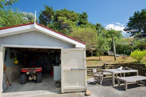 Photo of property in 24 Whangaimoana Beach Road, Whangaimoana, Featherston, 5772