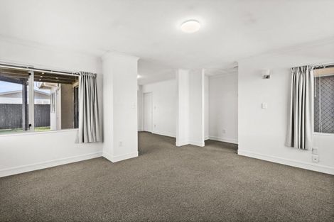 Photo of property in 2/52 Te Aute Road, Havelock North, 4130